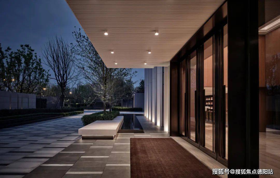 成都蔚蓝卡地亚湖滨城售楼中心楼盘详情成都房产首页网站