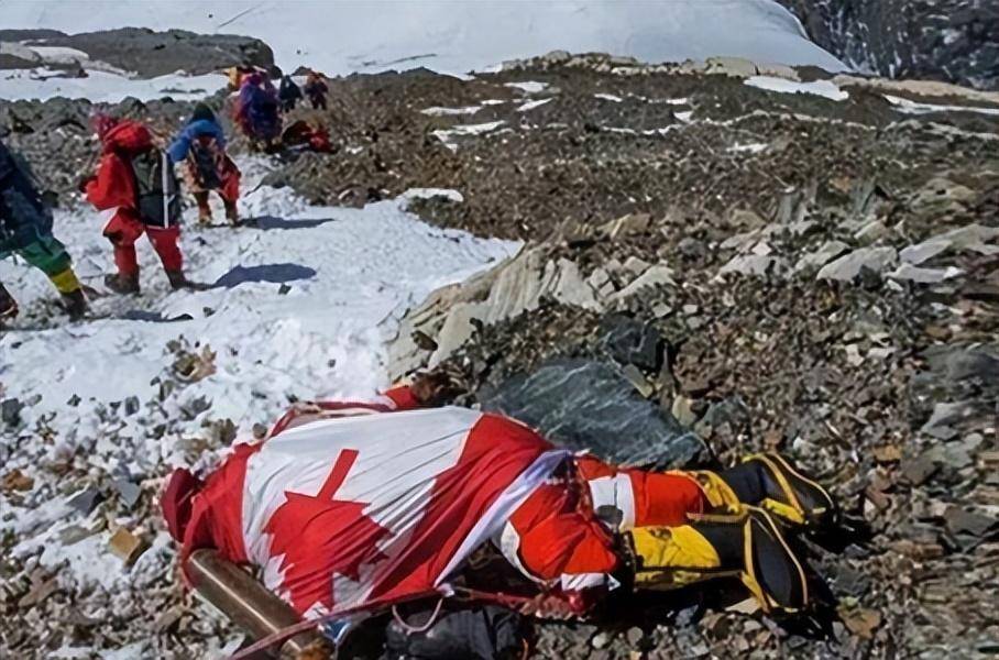 的几个遇难者,沉睡多年无人运下山,这到底是因为什么