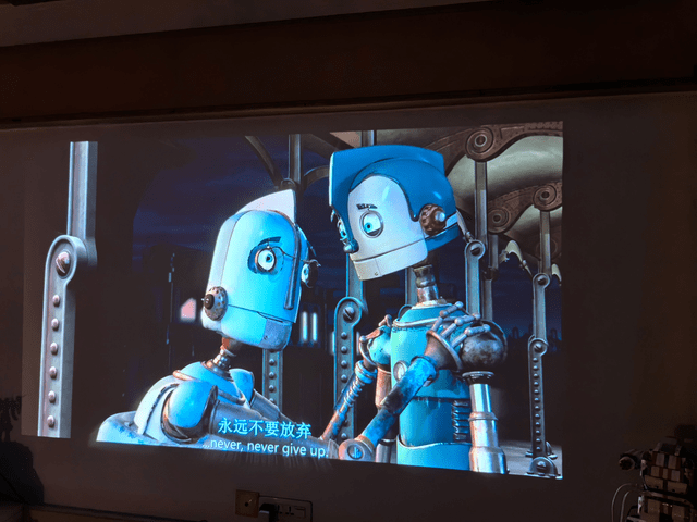 更好看,更好听的万播M1 Pro投影仪来了,年轻人们冲吧!