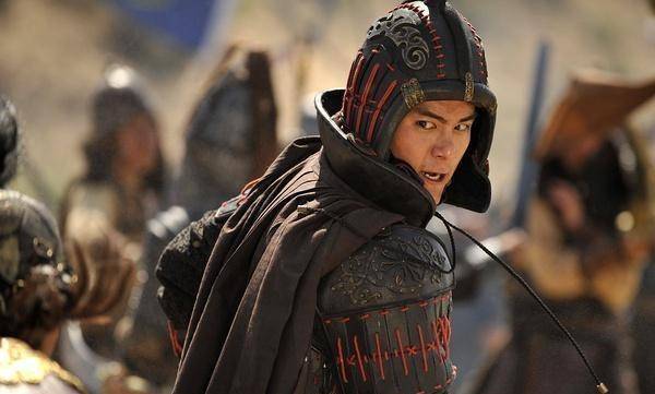 忠义无双的汉末名将,战败被敌军包围,敌军却集体下跪求他离开_傅燮