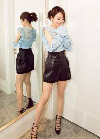 49岁闫妮瘦成佟丽娅,体重不到100斤,坦言:减肥方法真的很简单_身材