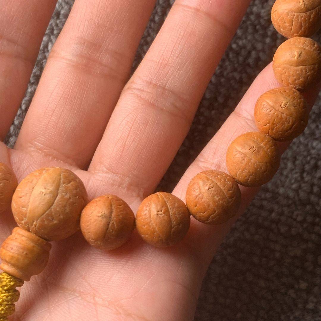 小凤眼菩提手串的保养技巧有哪些?这些细节还是要了解下!