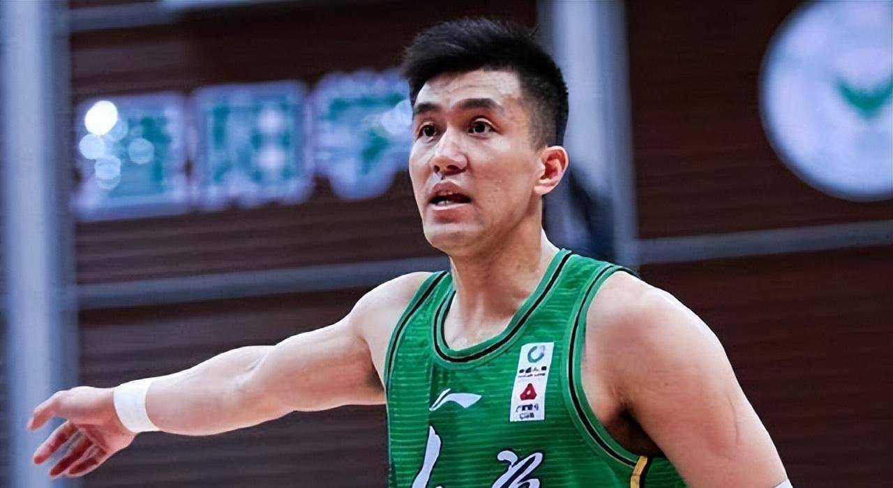 篮球巨星郭艾伦的坚韧求胜之路,打破枷锁的光芒终将绽放!