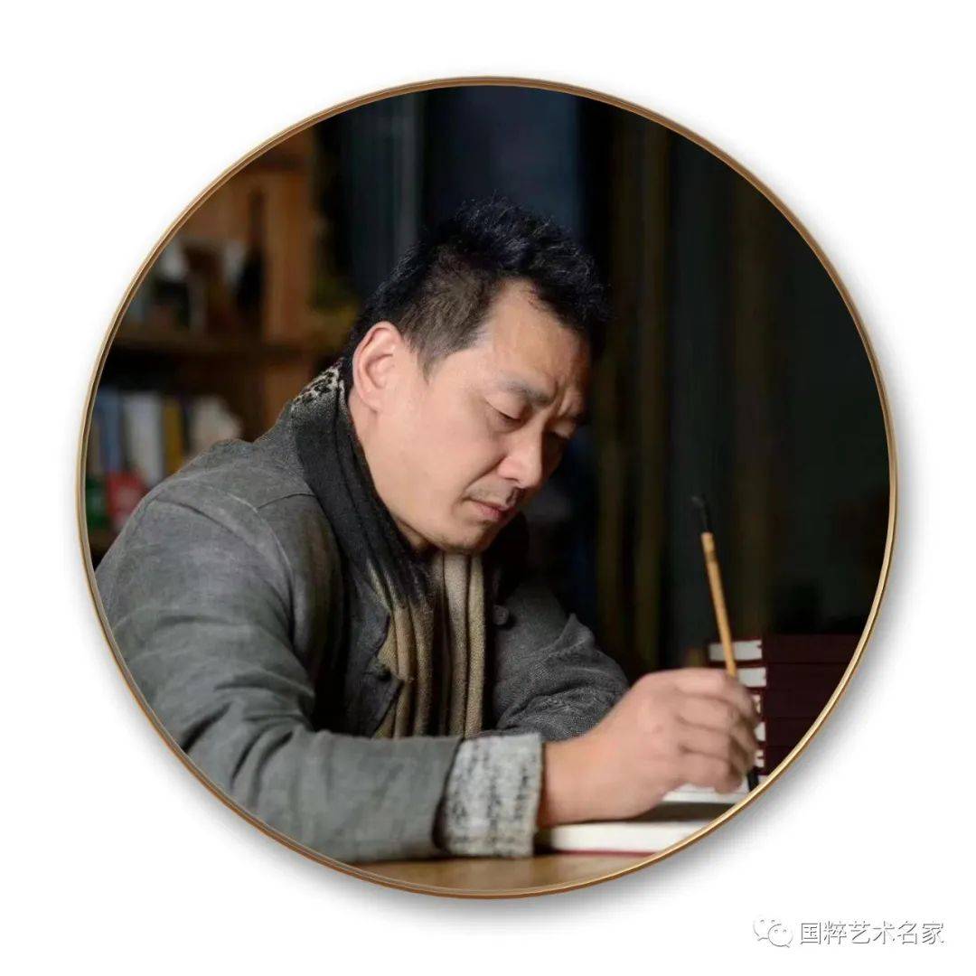 受韩绍玉,启功,黄永玉,易图境等诸大师的影响.