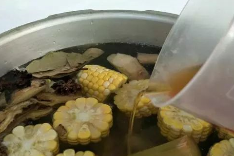 3分钟学会这份秘制底料，比海底捞还香，冬天涮锅必备！(图22)