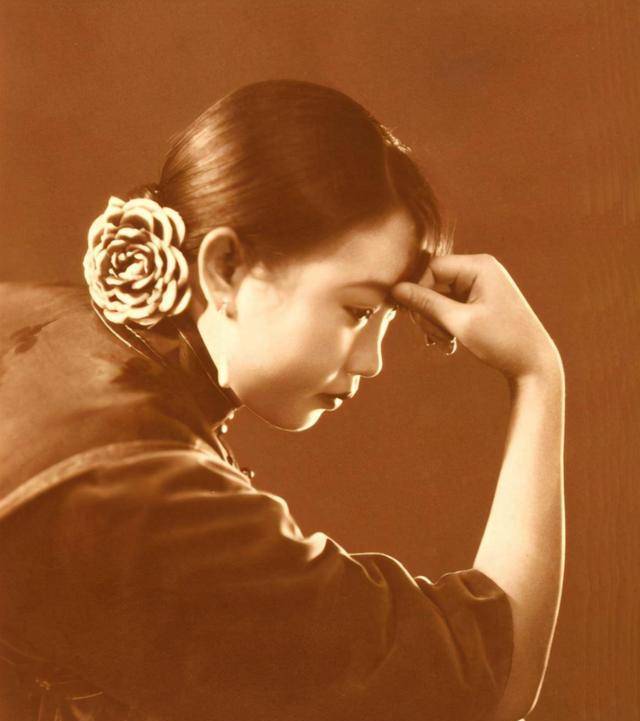 民国女星杨耐梅曾纵横上海滩,晚年却在街头乞讨_电影_女明星_郑正秋