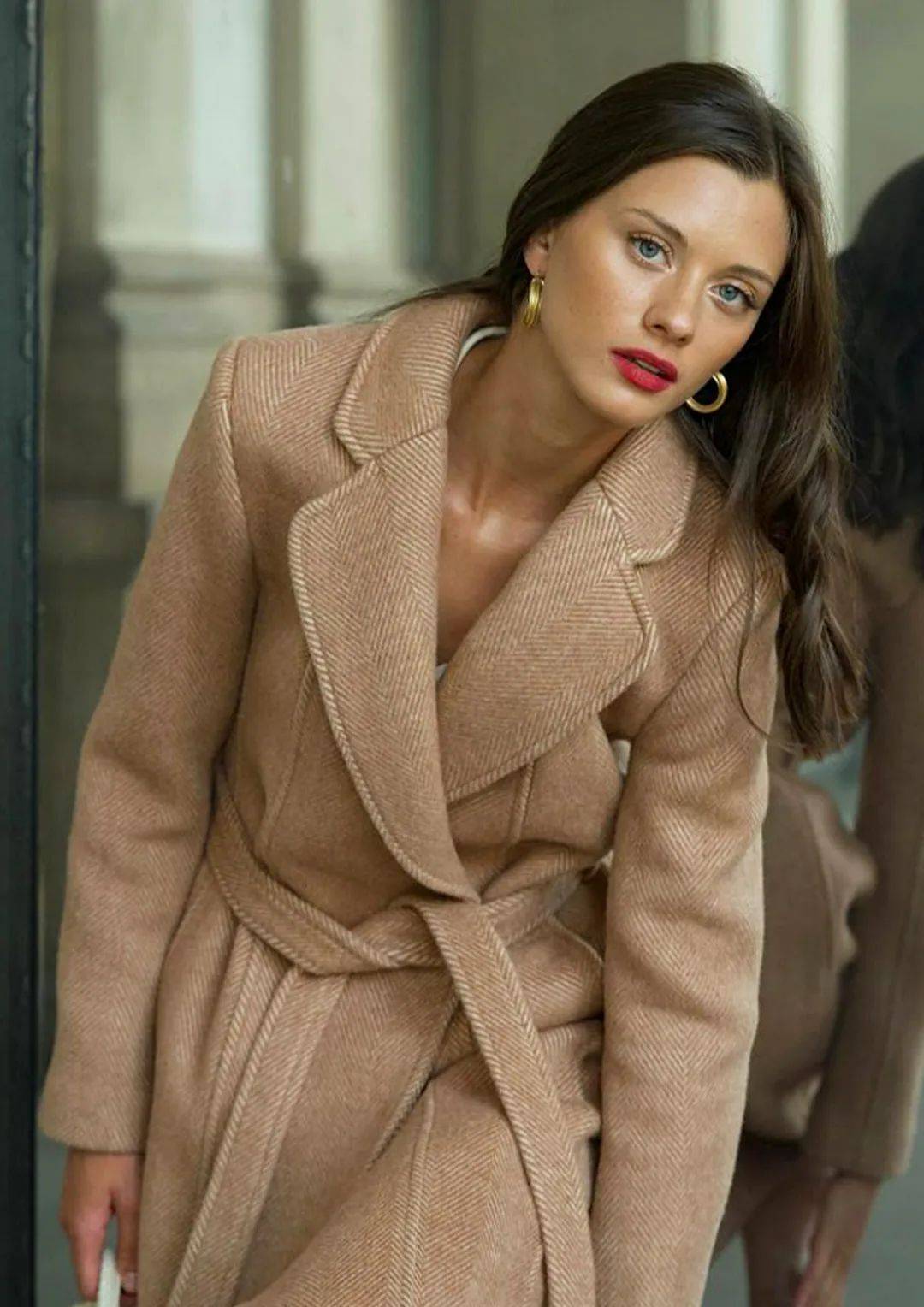 今年最流行的风格,都离不开这5件衣服_女人_法国_美甲