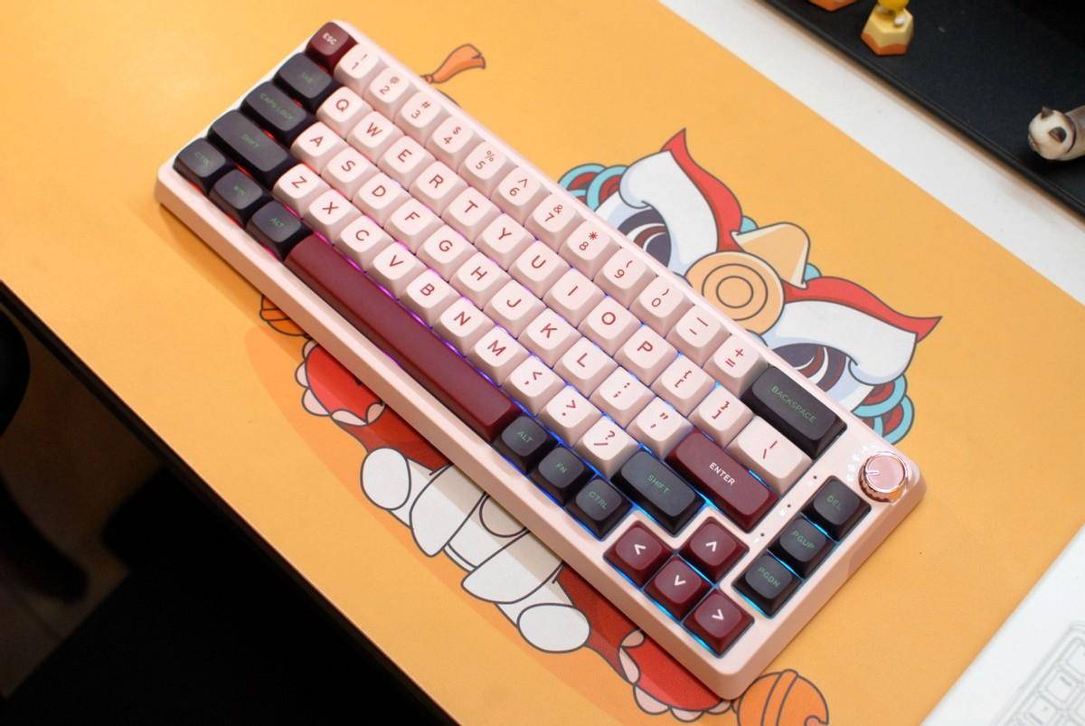 珂芝K68 Pro+K20:二次元潮玩配色,兼具个性与多种玩法的机械键盘