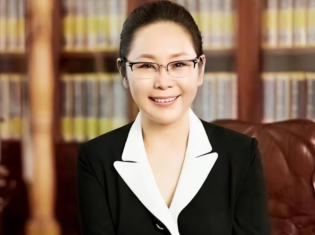 cba最"抠门"女老板现身!