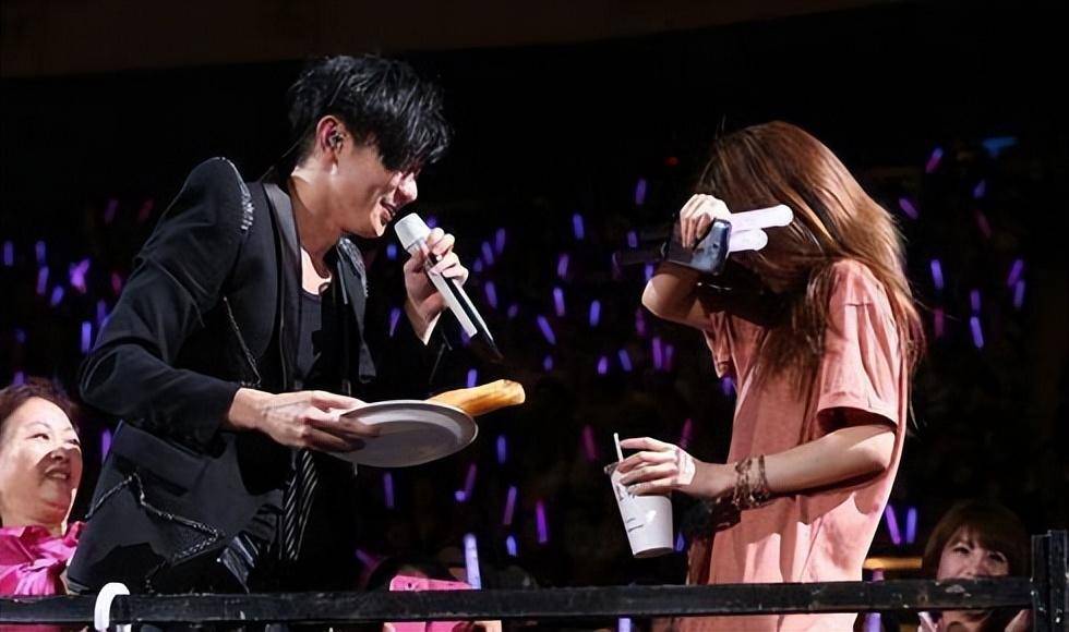 "爱情高手"田馥甄:多次拒绝林俊杰示爱,却和周董女助理传绯闻_hebe