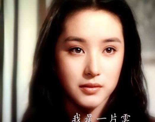 李嘉欣见她之前会紧张,徐克说小青霞不如她美_琼瑶_美人_美貌