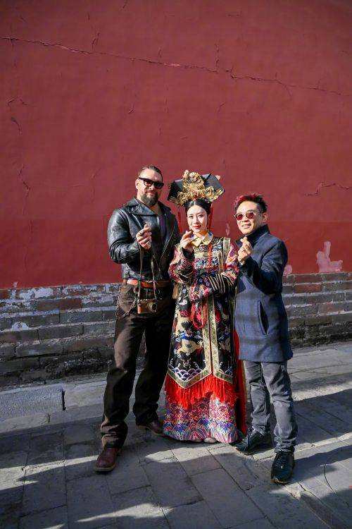 《海王2》温子仁,杰森莫玛游故宫,上演最萌身高差_宣传_活动_北京