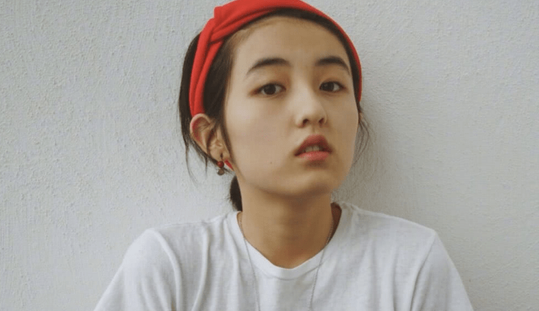 5岁成名的张子枫,因荧屏初吻上热搜,网友:实名羡慕梁靖康_因为_妹妹