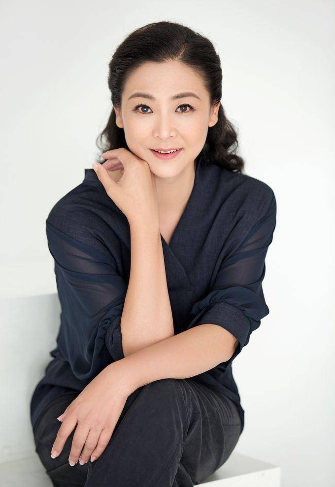 祝苗苗(黄禾)幸福安康!艺术生命常青!