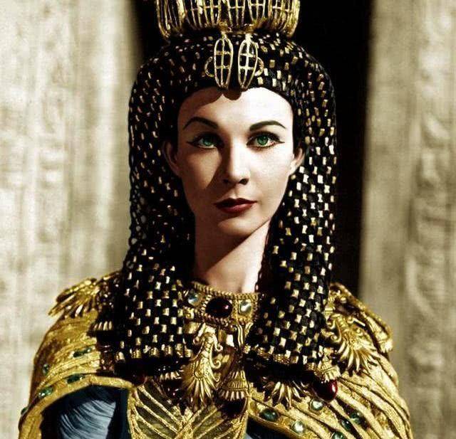 埃及艳后靠什么征服了两位掌握罗马实权的男人?