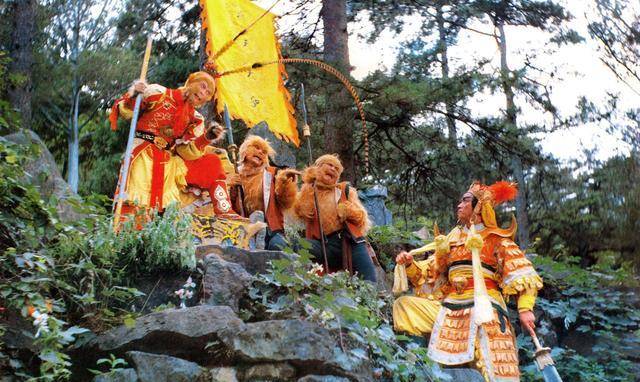 二郎神坑杀了花果山无数猴精,孙悟空为何不计前嫌称兄道弟?