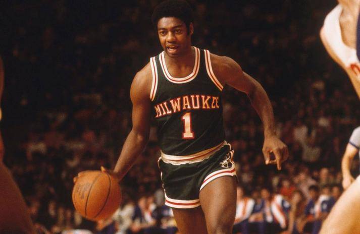 盘点nba历史十大1号球衣最强球员,罗斯上榜_德文布克_麦迪_赛季