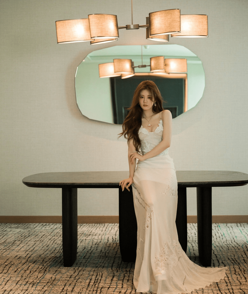 赵露思写真图集!