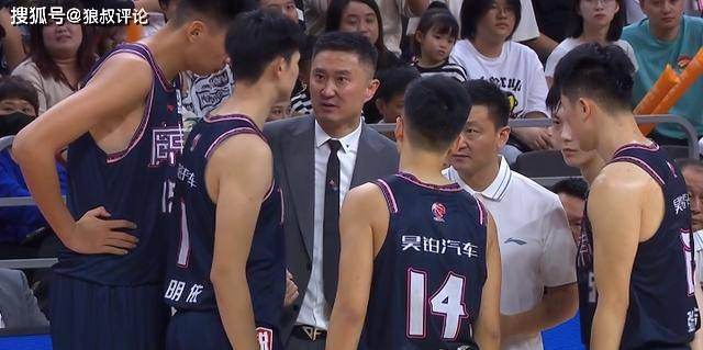 广东男篮新秀张文逸，从学生到职业球员的完美转变  第2张