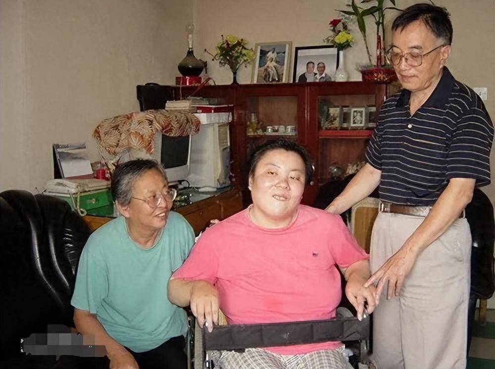 一个清华,本以为风光无限,带给父母无尽的伤痛_朱令刚_吴今_朱令案