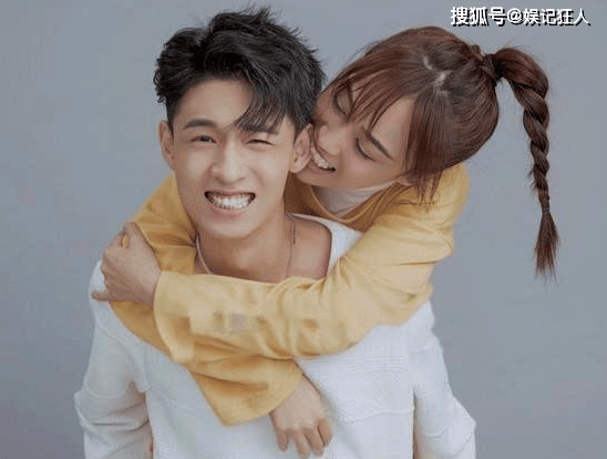 伪单身"高手秦霄贤逐渐曝光,令网友为之哗然_辛雨锡_私生活_女性