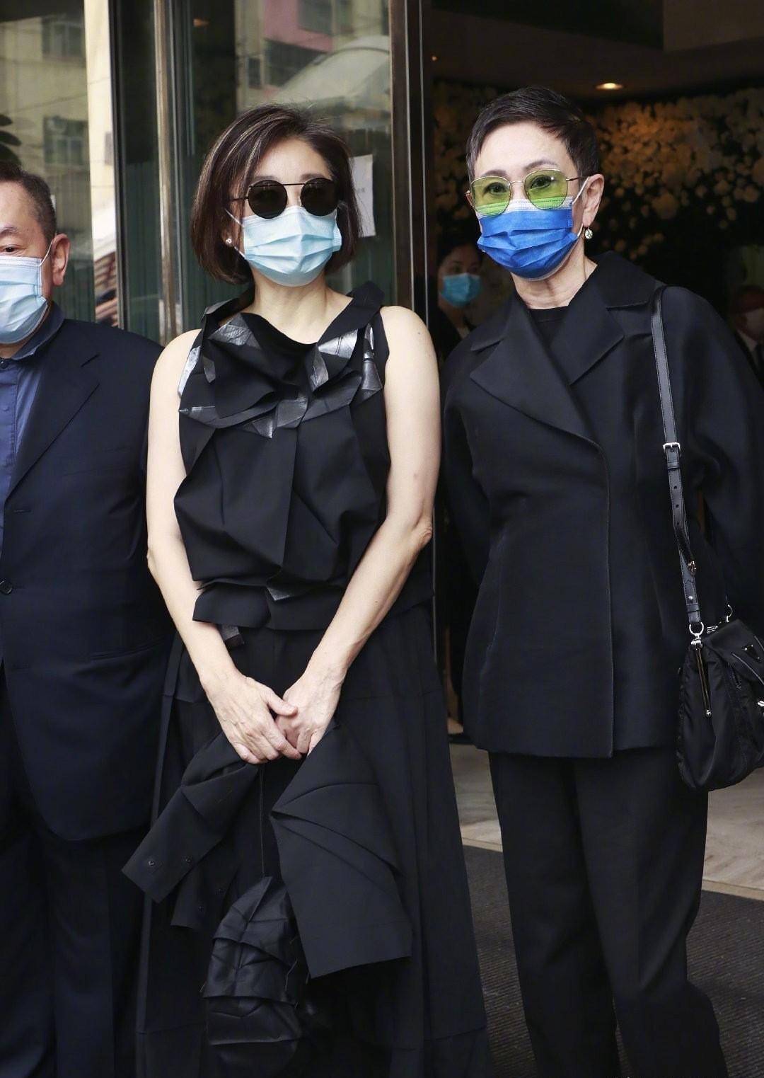 69岁的施南生站在资深美女林青霞身边,一身素衣反而更抢镜_徐克_香港