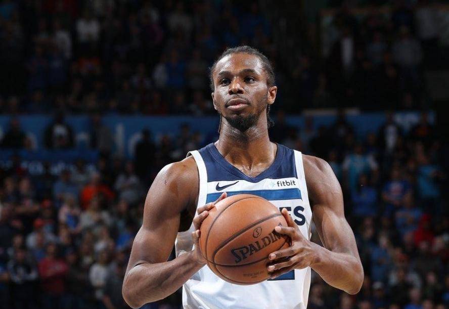 维金斯有着超级巨星的身体天赋,但是却没有一颗强者的心,可惜了_比赛