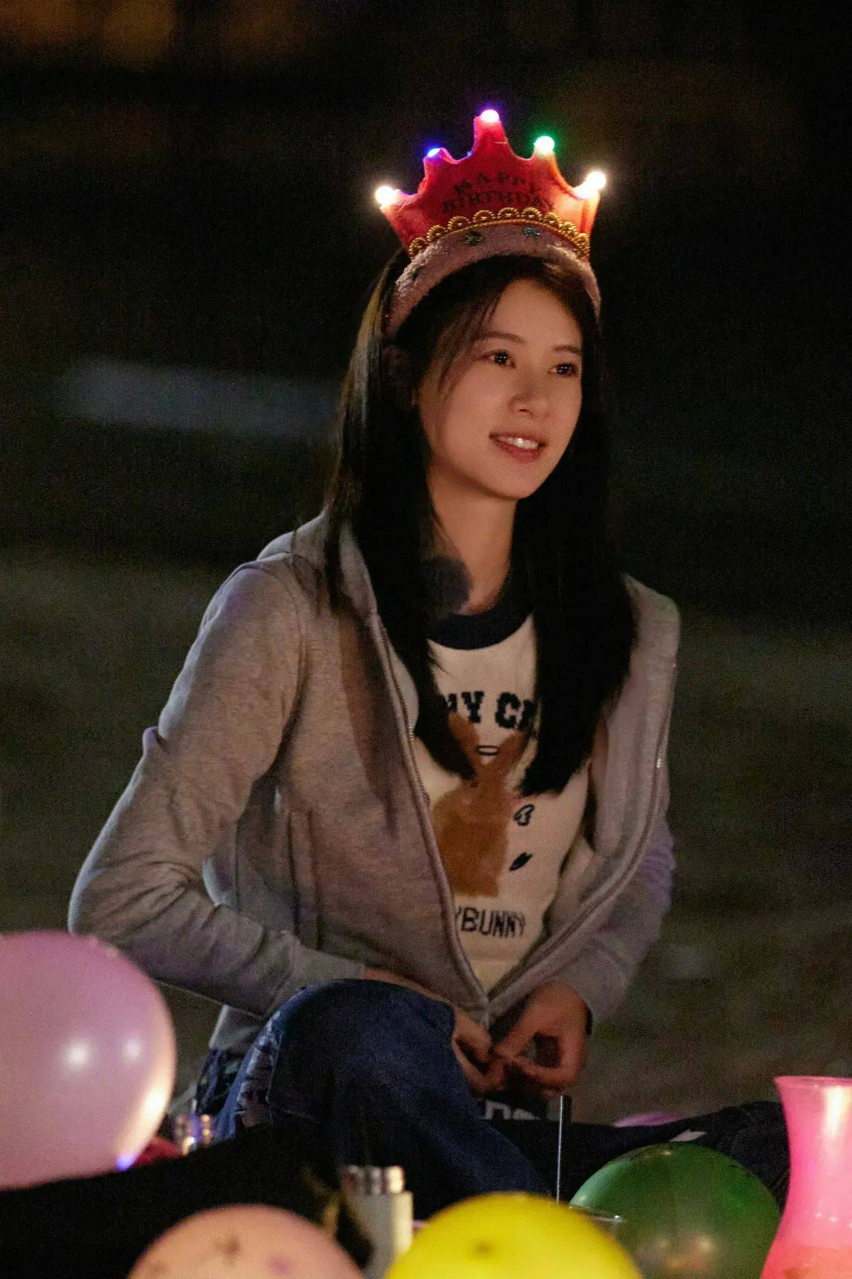 赵昭仪花少第八期穿搭同款_话题_花儿_少年