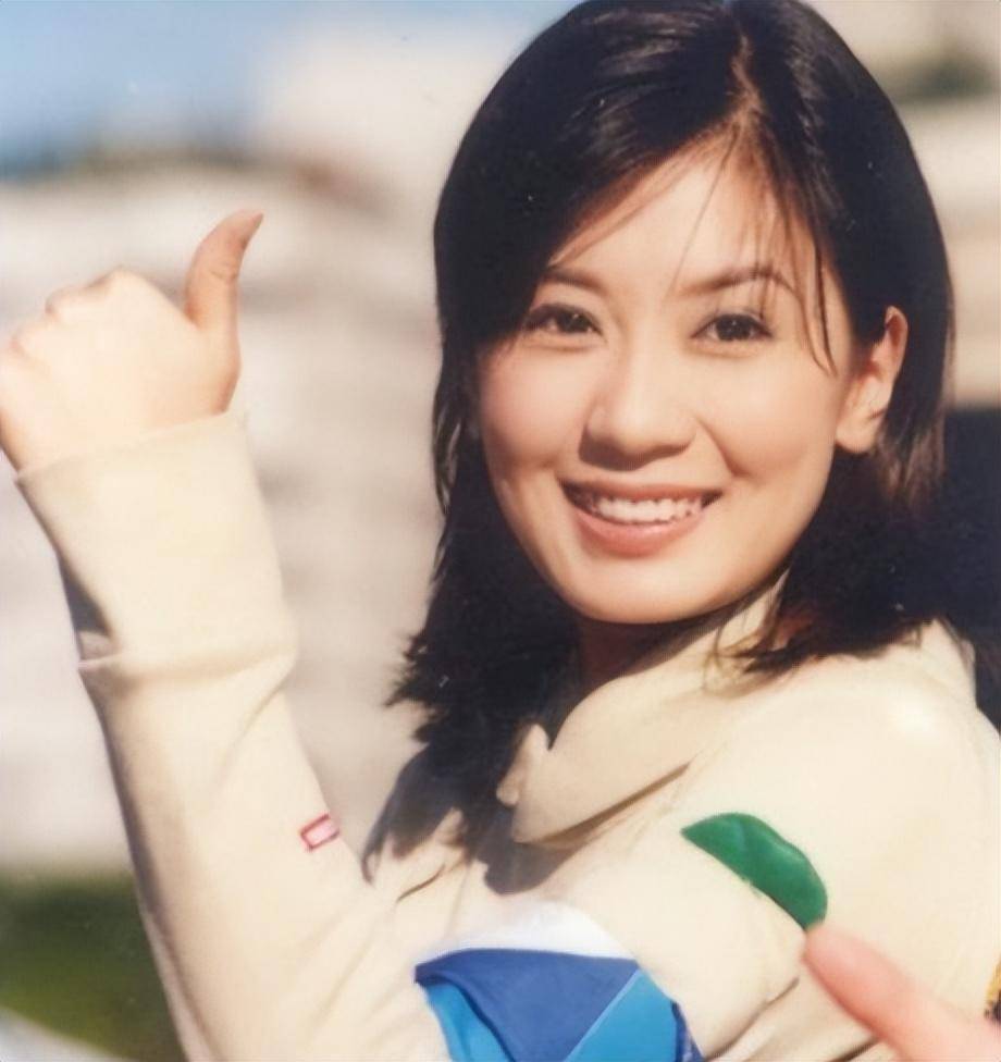 拔亲爹氧气管,45岁拿影后,她的黑历史都忘了吗_贾静雯_吴敦_孩子