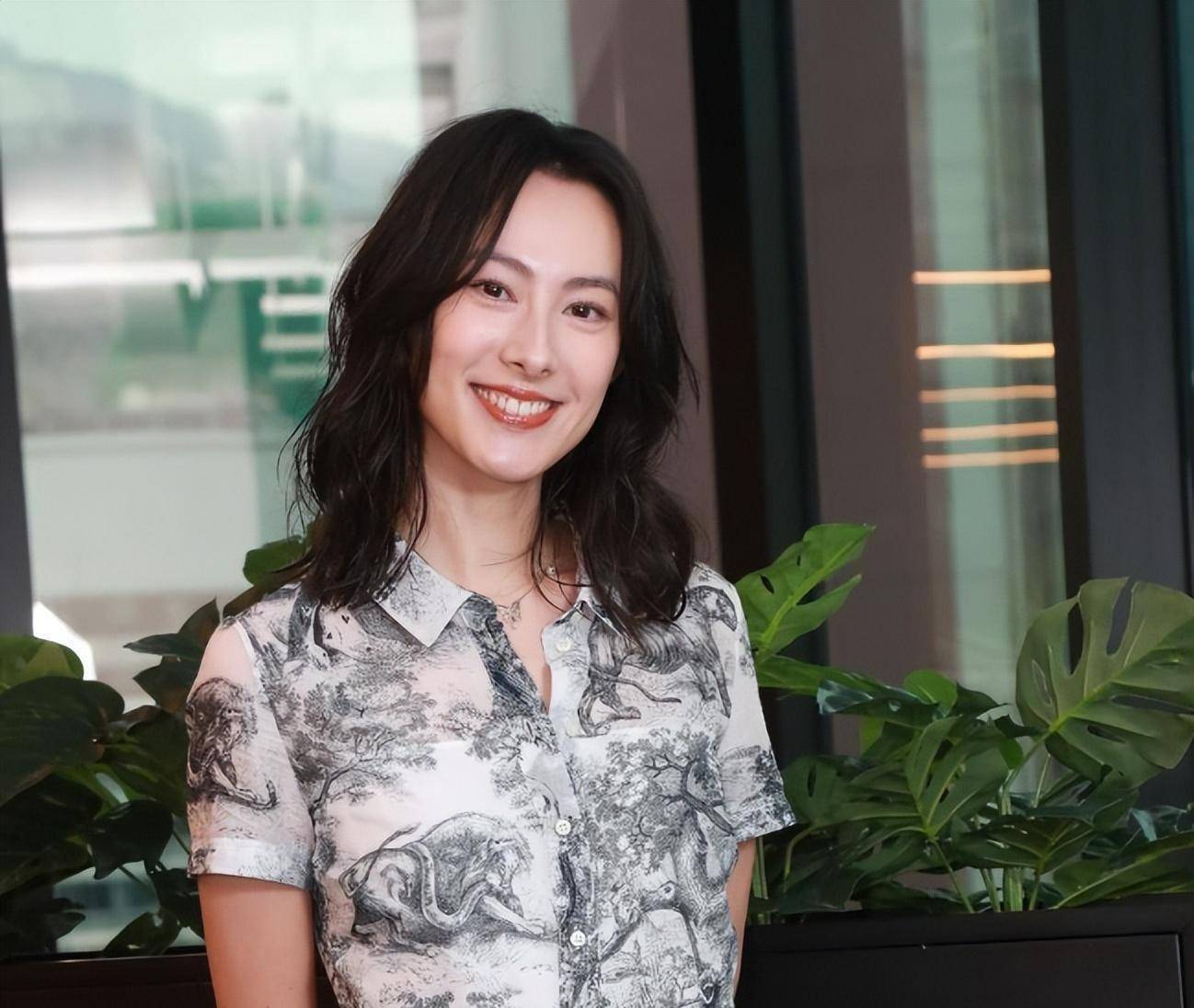 一场采访,戳穿了李泽楷的"精明",梁洛施的话,终于信了_孩子_父母