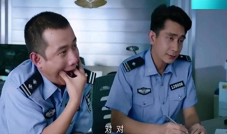 试想林允在片中夸张的肢体动作正是星爷想要的无厘头效果.