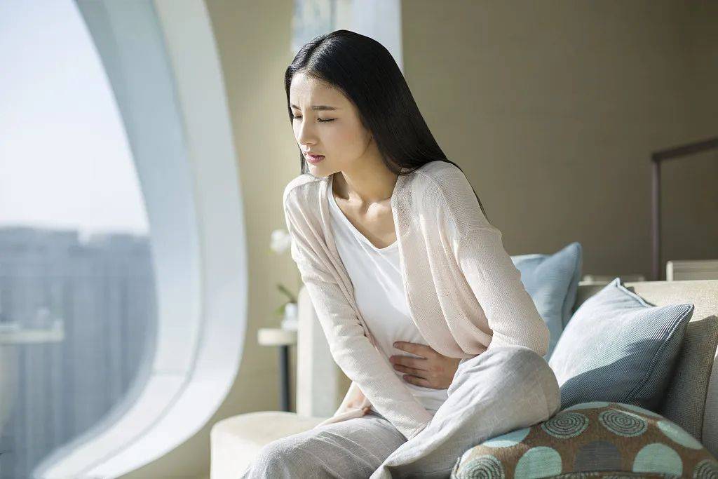 很多人会首先想到男性容易肾不好,其实女性更容易"招惹"肾病