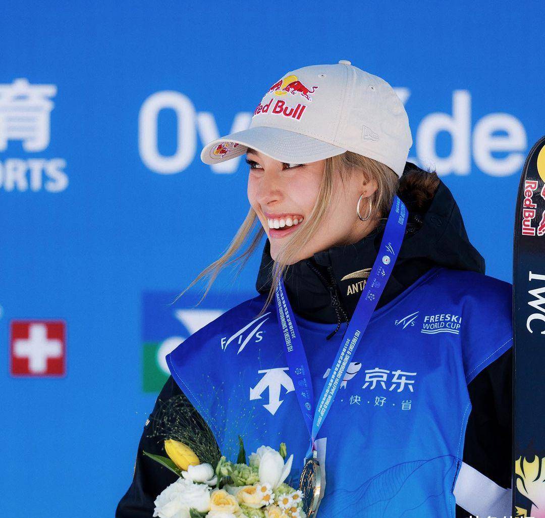 夺金,全球大使,收入最高女性运动员,2023年谷爱凌又是人生赢家_中国队