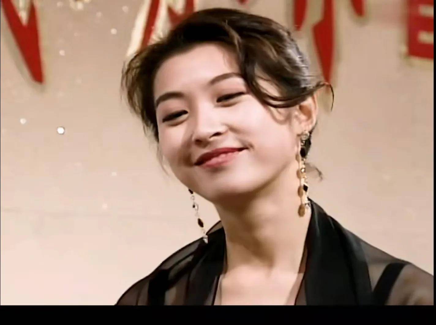 天伦偏执狠毒的齐雪儿,想不到娘娘蔡少芬还出演过这样的角色_林清_唐