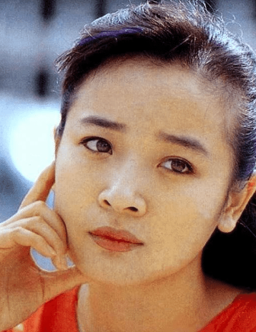 "外来妹"陈小艺:不忠多名小鲜肉,导演男子分居13年坚持不分手
