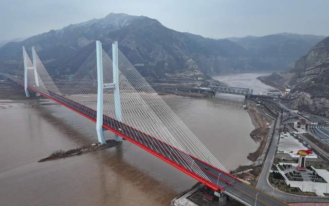 黄河汽车集结赛(山西站)在河津市开赛_比赛_活动_到达