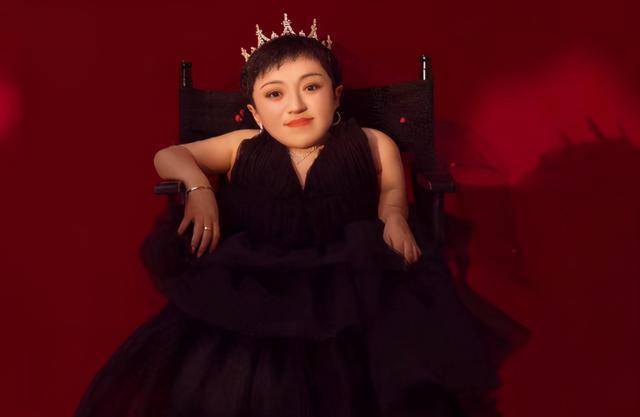 90后"袖珍女孩"李喜梅:嫁1.