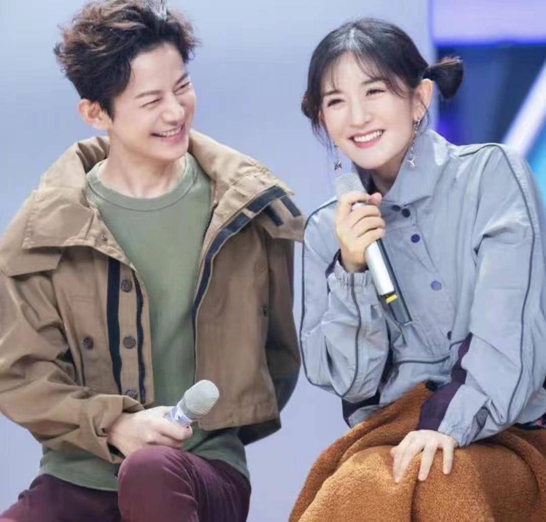 为何谢娜从当初的当家花旦变成了现在没有她的位置?_何炅_节目_观众