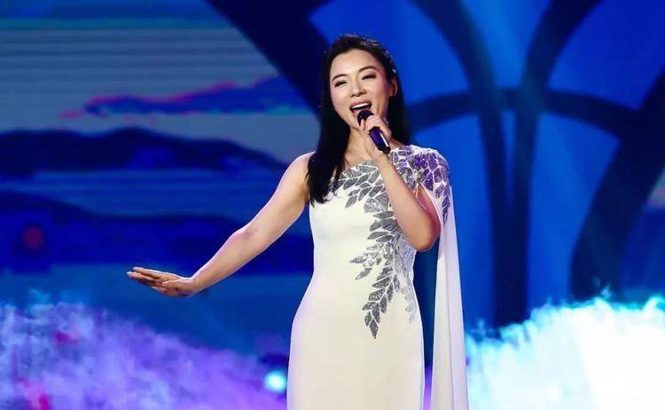 坦露多年未婚的实情,怪不得一直未嫁_李双江_妈妈_表演