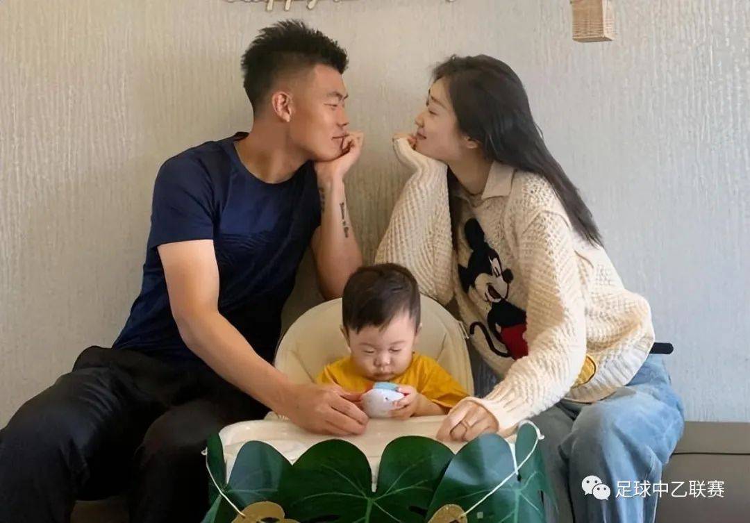 35岁的谭龙,正在用进球为中国足球守住最后的尊严和底线,汗水,梦想