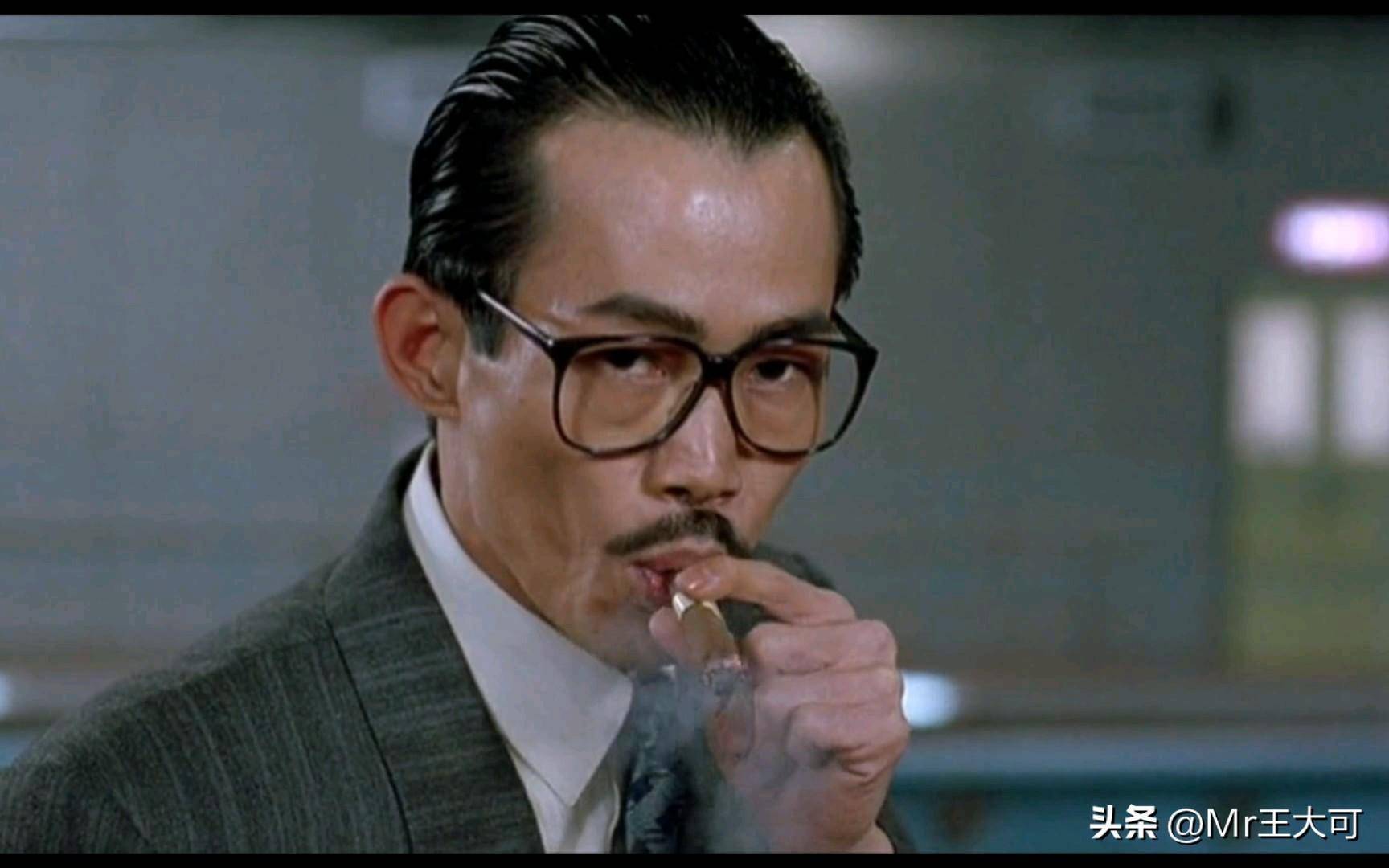 53岁的元华,曾在金像奖上哽咽难言,其演艺经历揭示了背后原因_电影