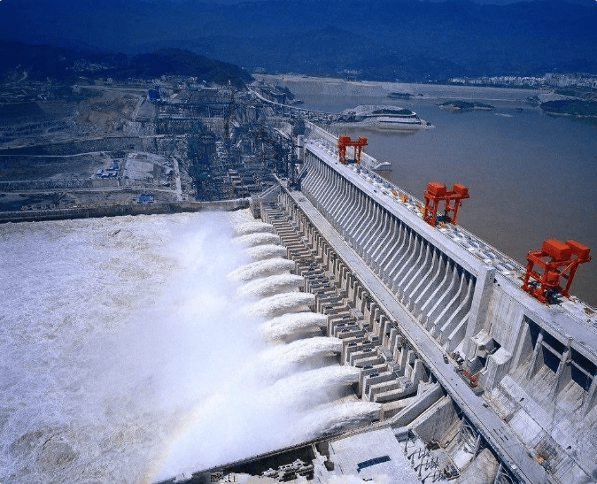 三峡大坝截流20多年，库区淤沙18亿吨，为何不放开让人挖沙？(图10)