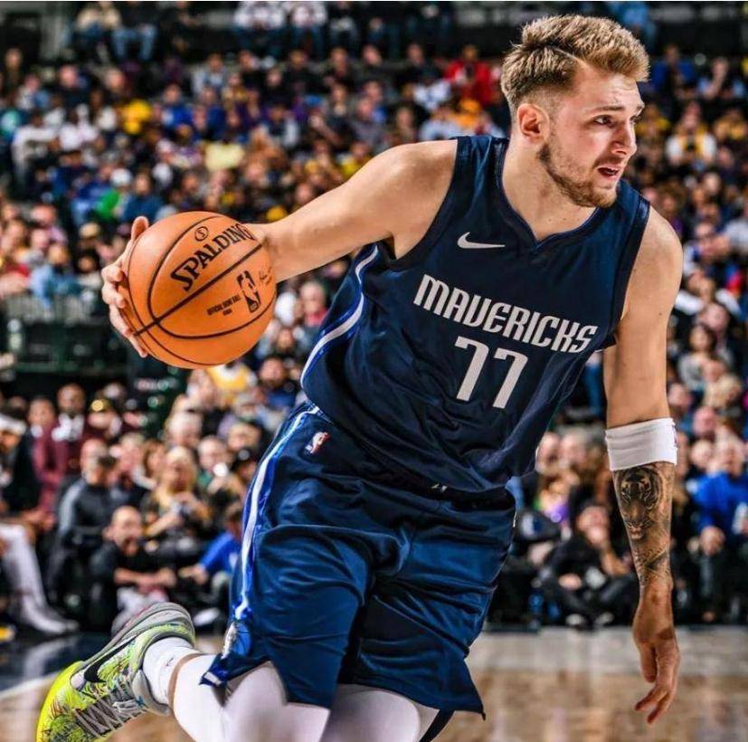 若欧文保持健康,他和东契奇的组合,有希望带领着独行侠队争冠_球员