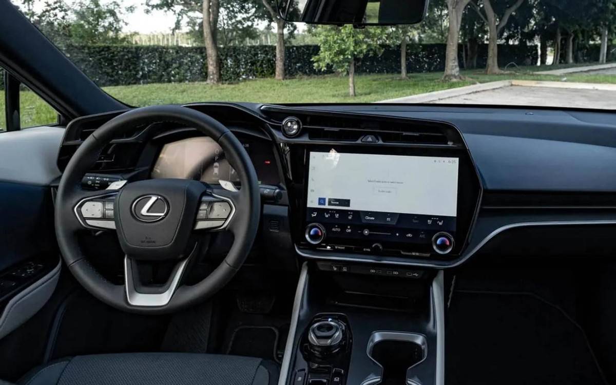 新款雷克萨斯rz:售价35.59万起,配单电机,续航614km,能大卖?