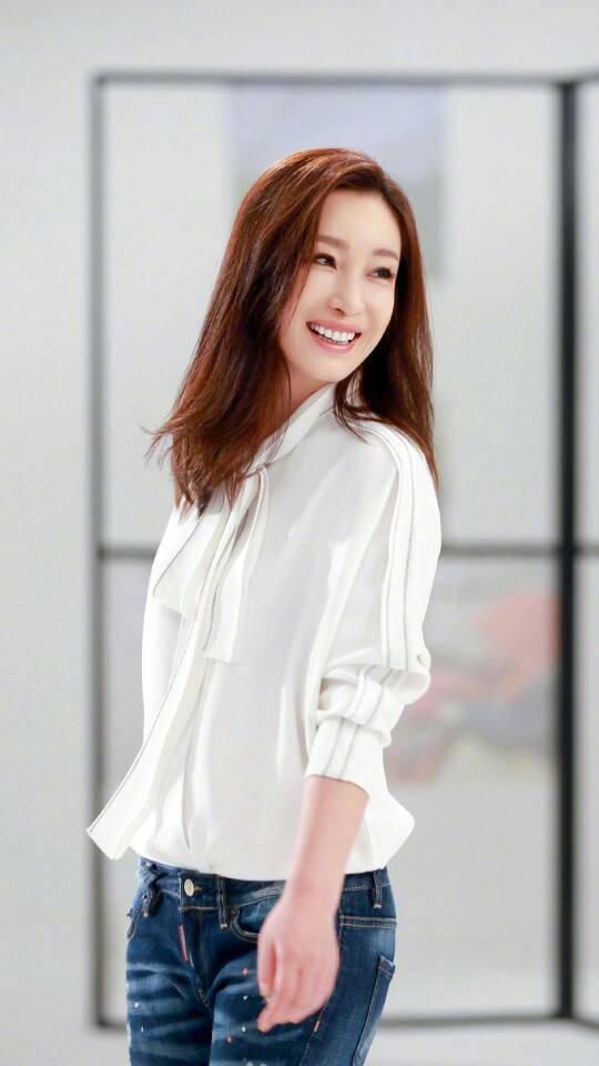 秦海璐,辽宁营口人,在演艺方面,她曾荣获香港金像奖,香港金紫荆奖