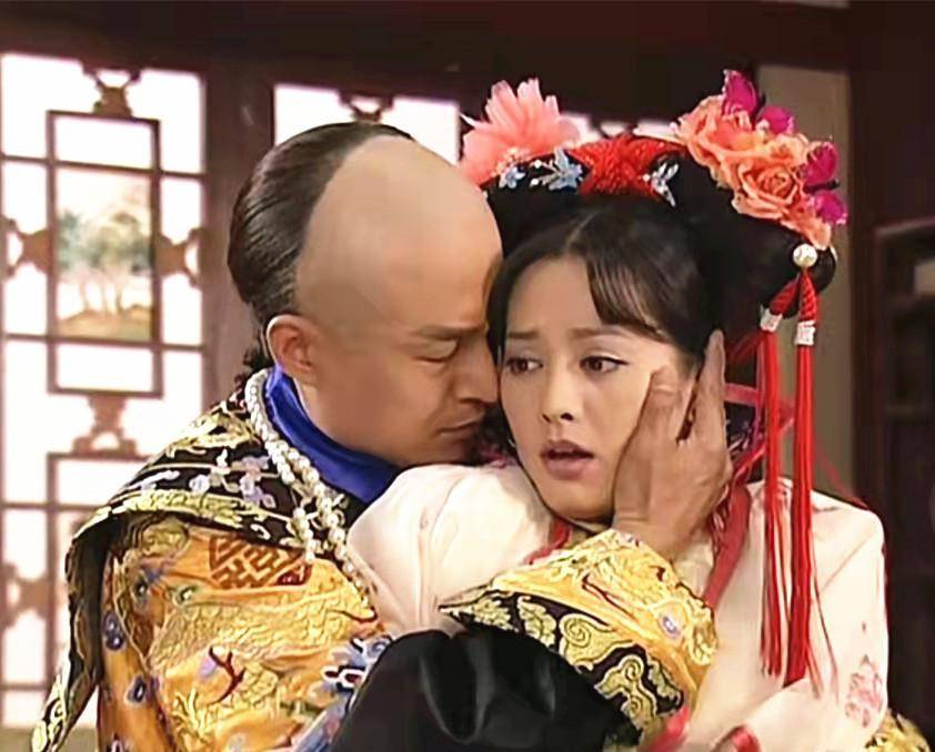 《孝庄秘史》多尔衮,大玉儿嫁人能忍,为何洪承畴看一眼却不行?