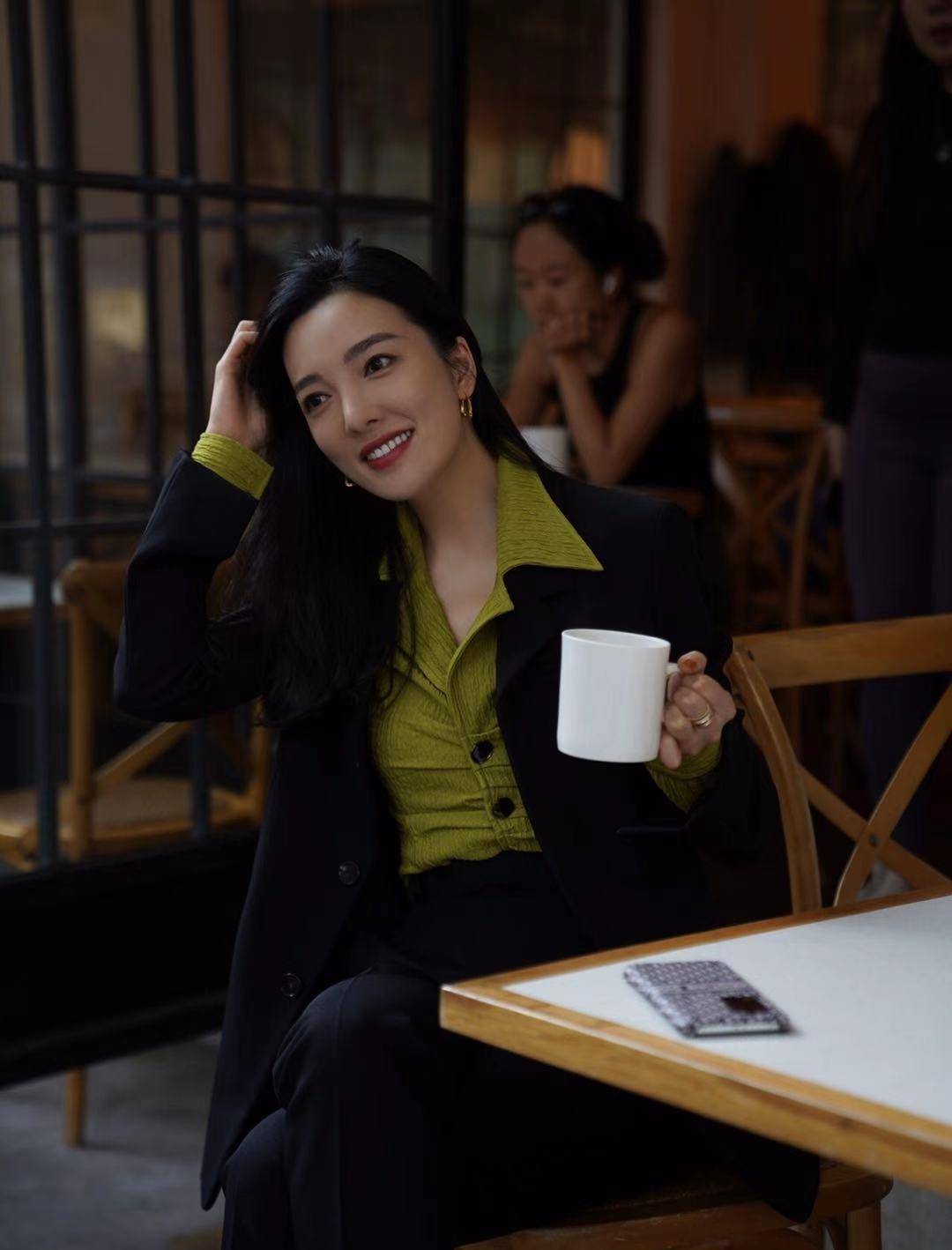 功勋王励勤前女友,先后被2位富豪相中 今37岁身材火辣_刘彦_人物_婚姻