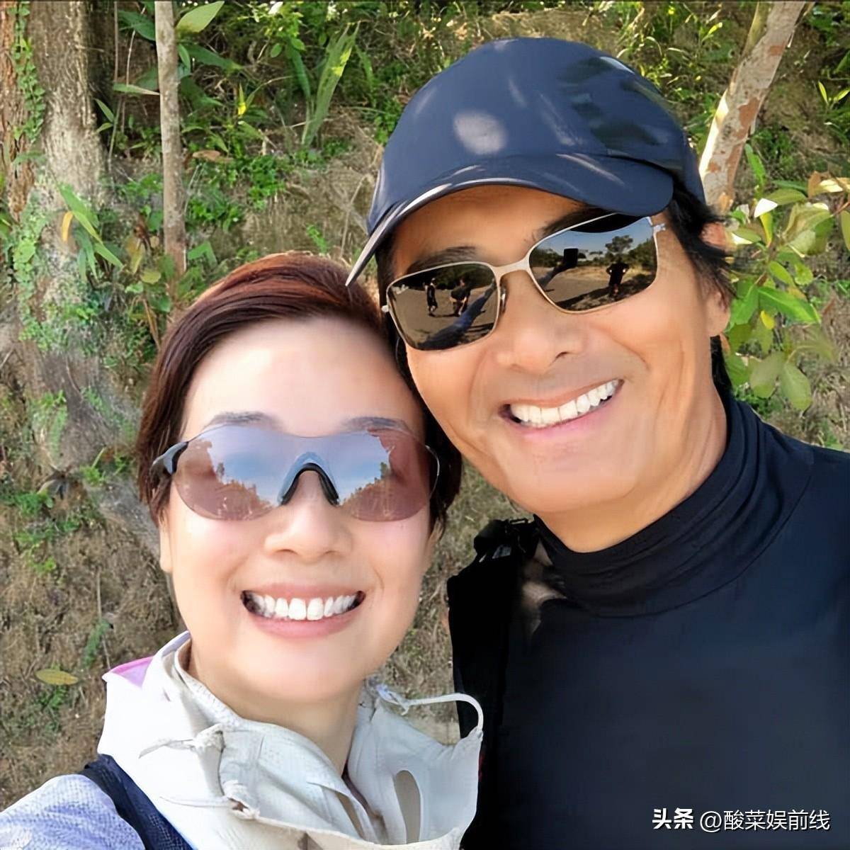 26年前与周润发合作演员的江美仪说周润发是她的徒步旅行教练