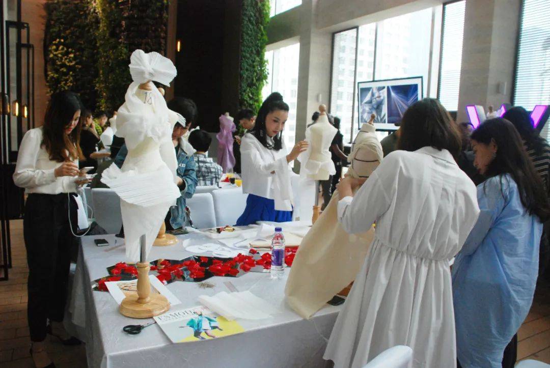 大师讲座课|世界第一所时装学院esmod来岭美双语部授课啦_法国_广州