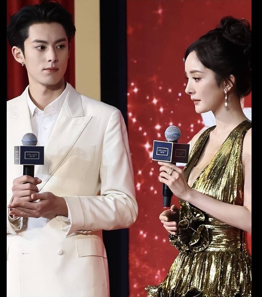 cp感十足:杨幂王鹤棣一起出席活动,网友热议不断!_品牌_人气_青春